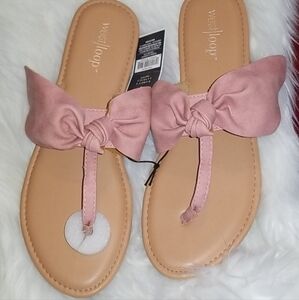 NWT West Loop Women’s Light Pink Knotted Suede Bow Sandals Thongs Feminine New